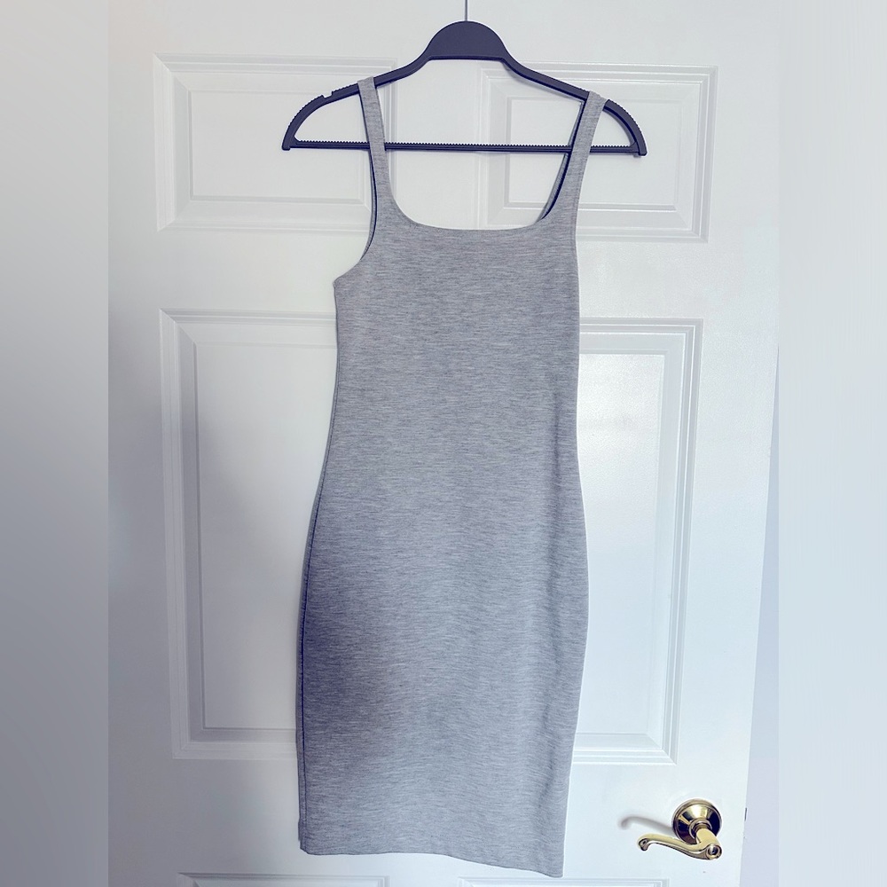Zara Grey Midi Dress - size small